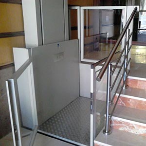 Mantenimiento de Plataformas Verticales Image